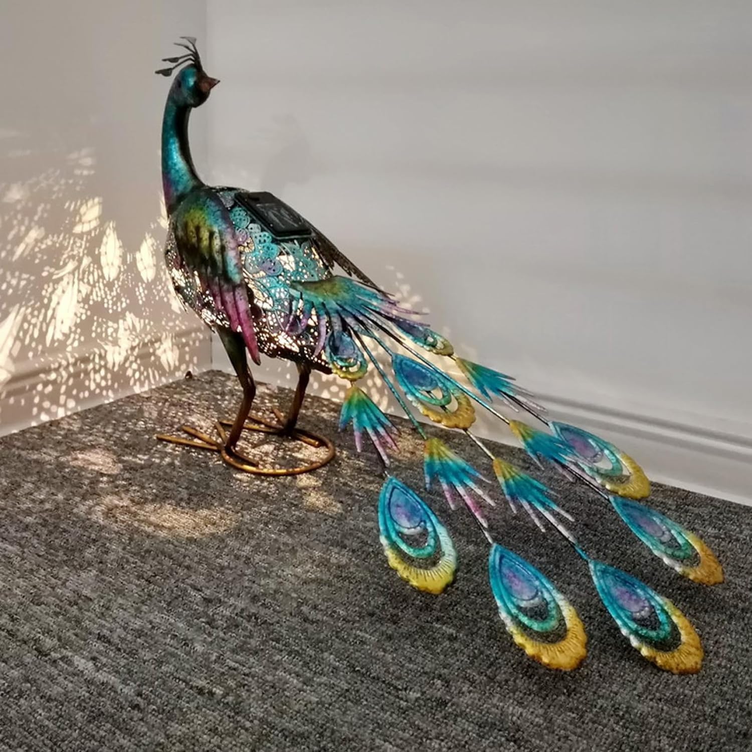 GeRRiT Metal Peacock Statue Figurines Solar Peacock Realistic Led Metal Peacock Statue Carved Vibrant Peacock Decor Light-Operated Weatherproof Solar Lights23.03x6.10x15.55inch.