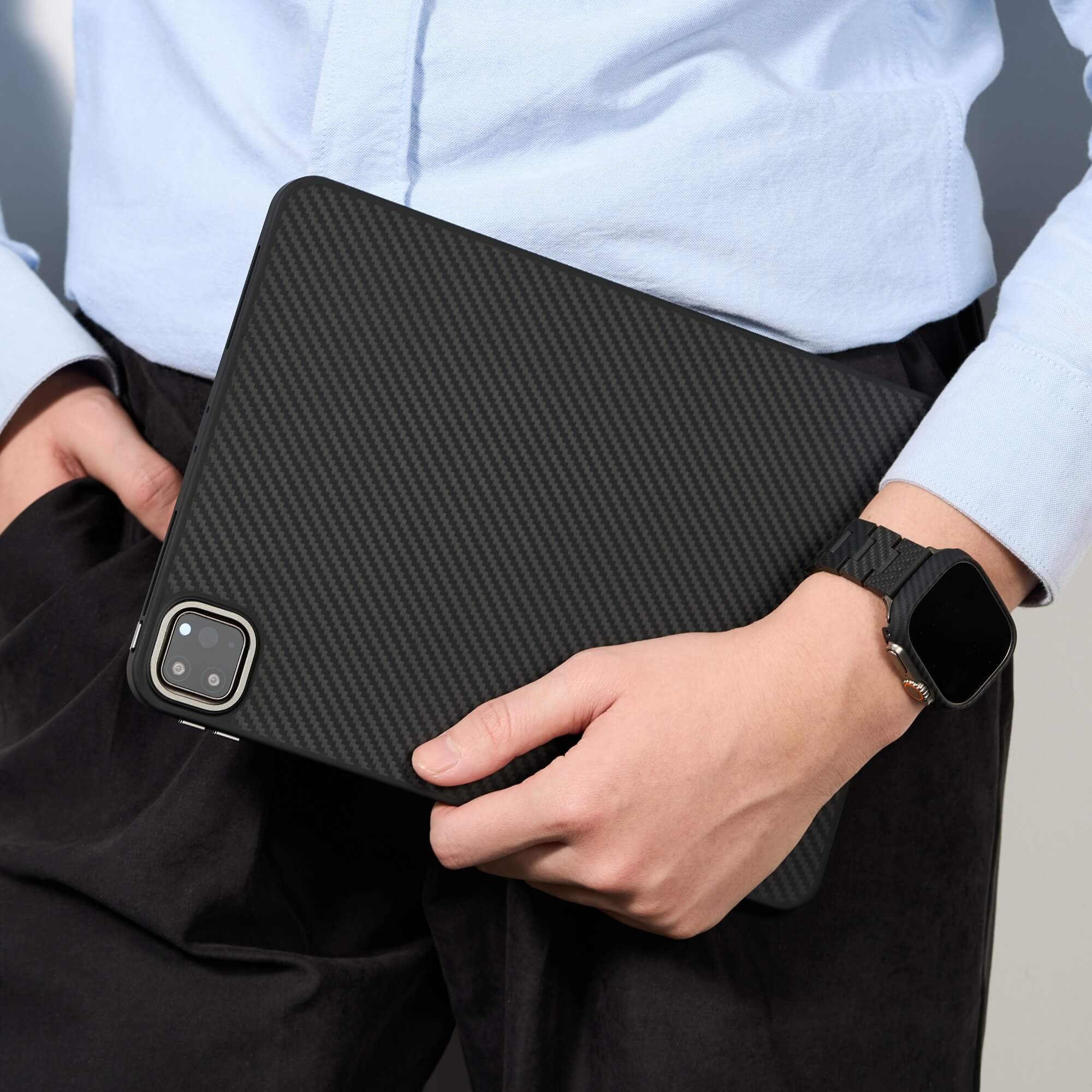 Apex Aramid iPad Case