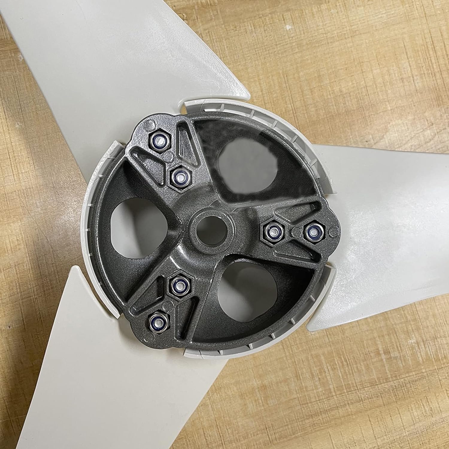 CAJUCA Small Horizontal Wind Turbine Accessories Diameter 135Mm 3 Pcs Wind Turbine Blade Screw and Nut Kit Hub and Cover