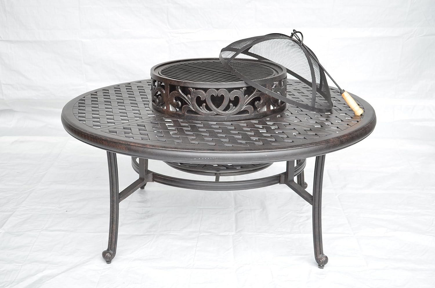 Nassau Outdoor Patio Ice Tea BBQ Fire Pit Round Coffee Table 52