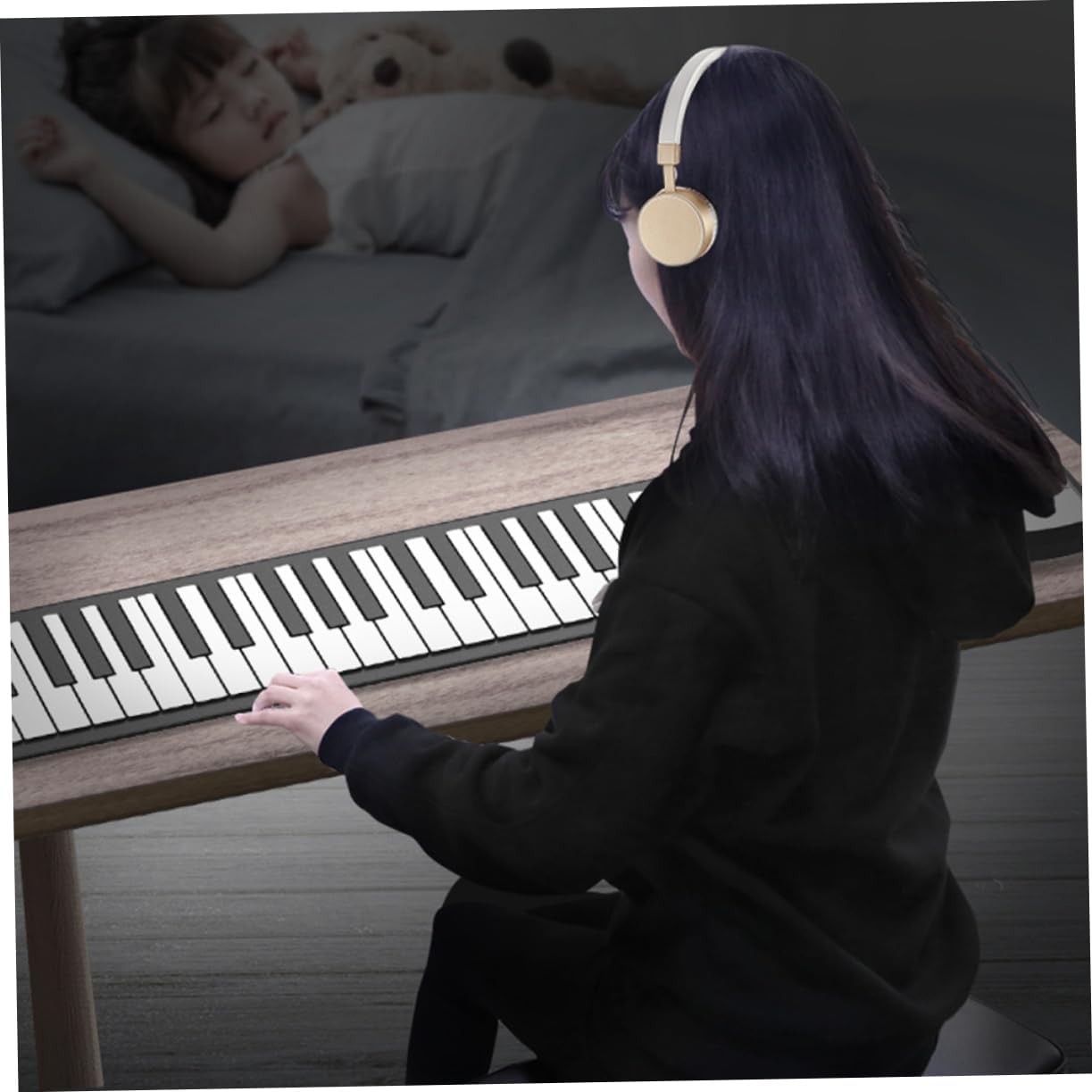 Mikinona 61-Key Roll-up Keyboard Piano Hand-Rolled Electronic Portable Boys and Girls Musical Toy