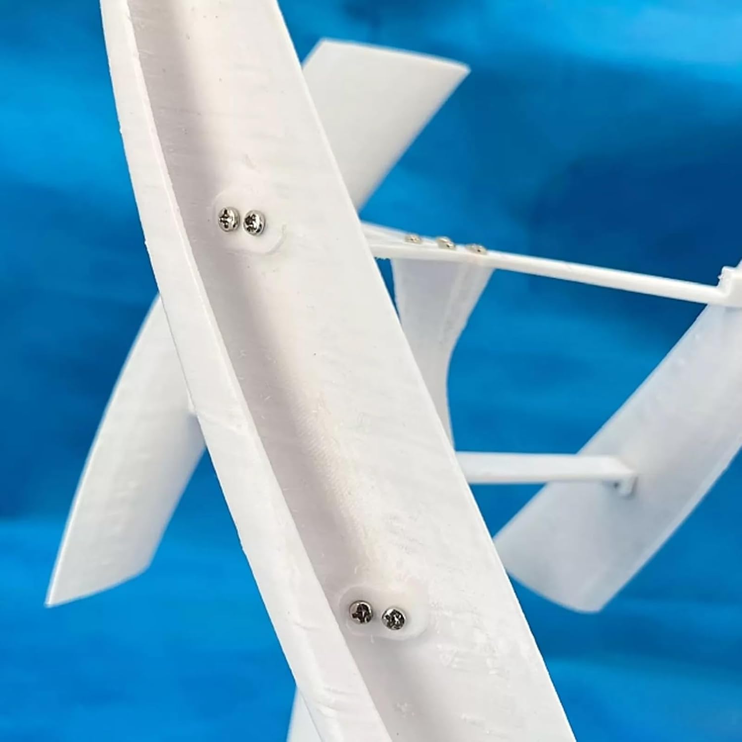 DIY 25W 3D Micro Wind Turbine 3 Spiral Blades Three-Phase Permanent Magnet Generator Wind Turbine Spiral Vertical Axis Wind Turbine Generator Model