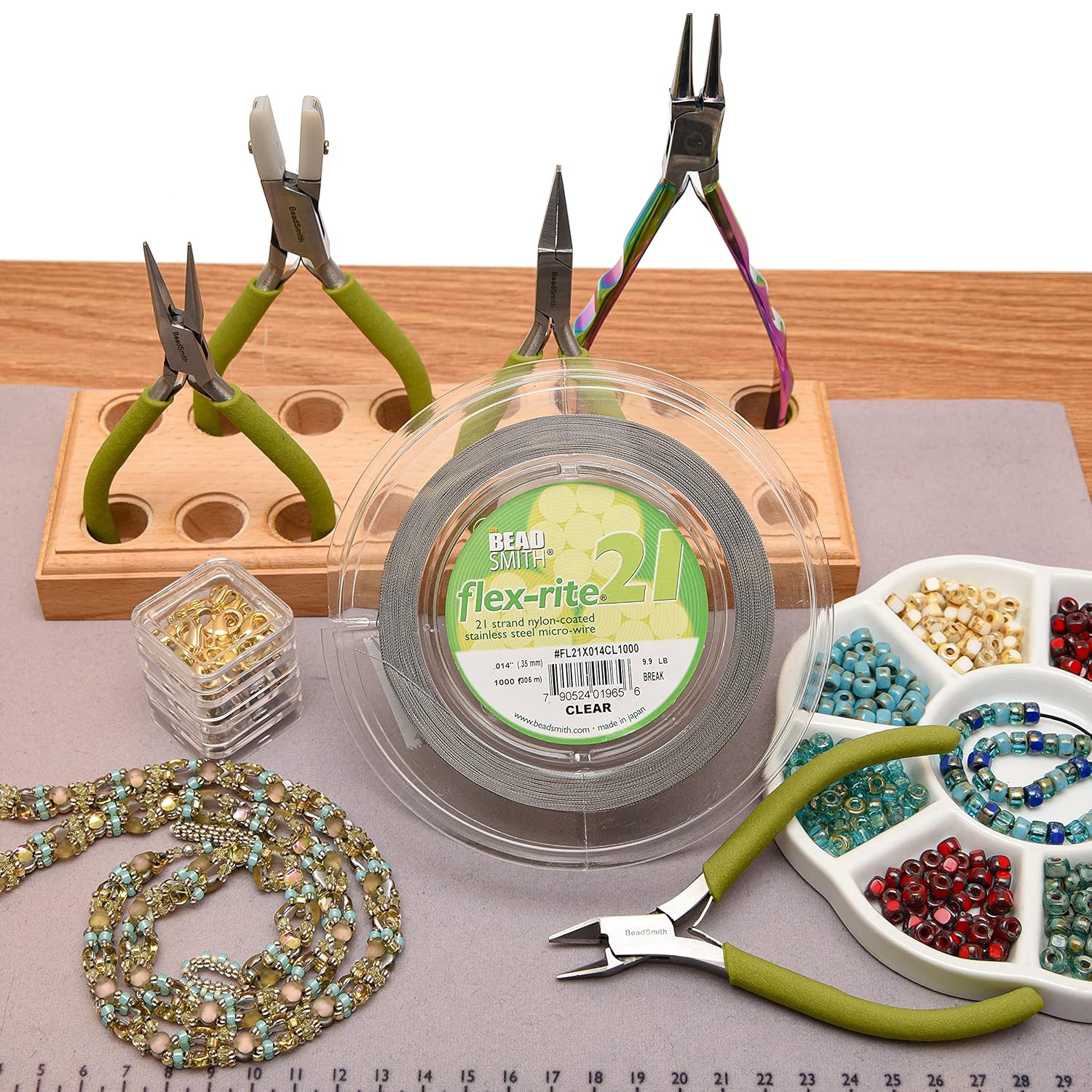 The Beadsmith Flex-Rite 21 Strand Nylon Coated, Stainless-Steel Beading Wire, Jewelry Making Supply (.014 Dia, Clear - 1000 Ft)