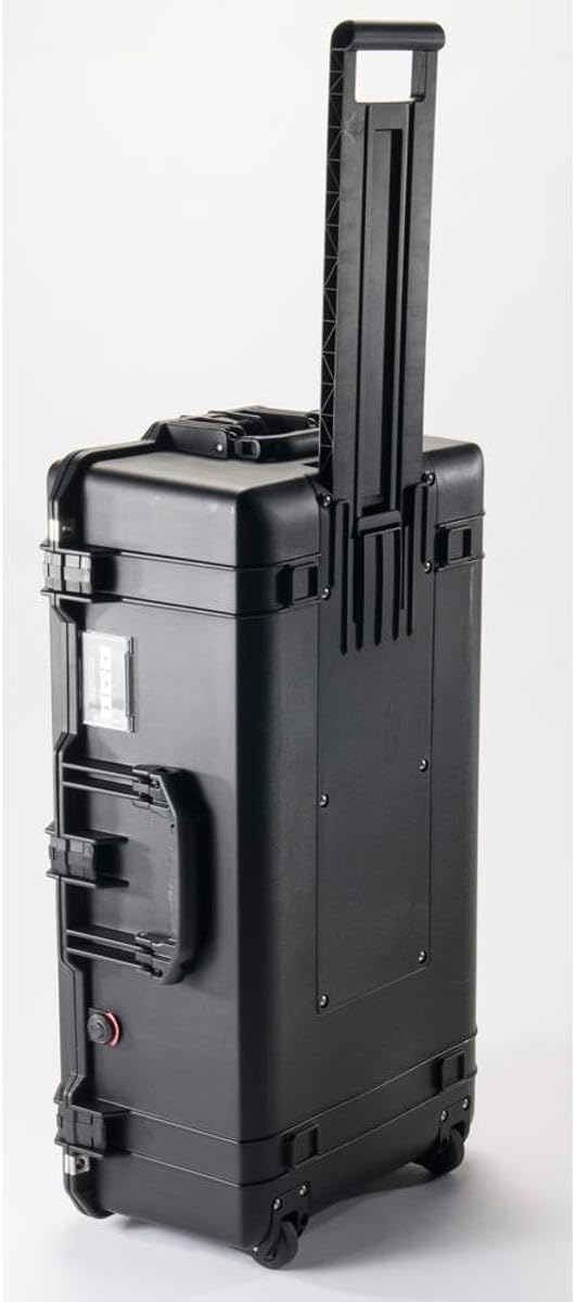 Pelican Air 1615 Case With Padded Dividers (Black)