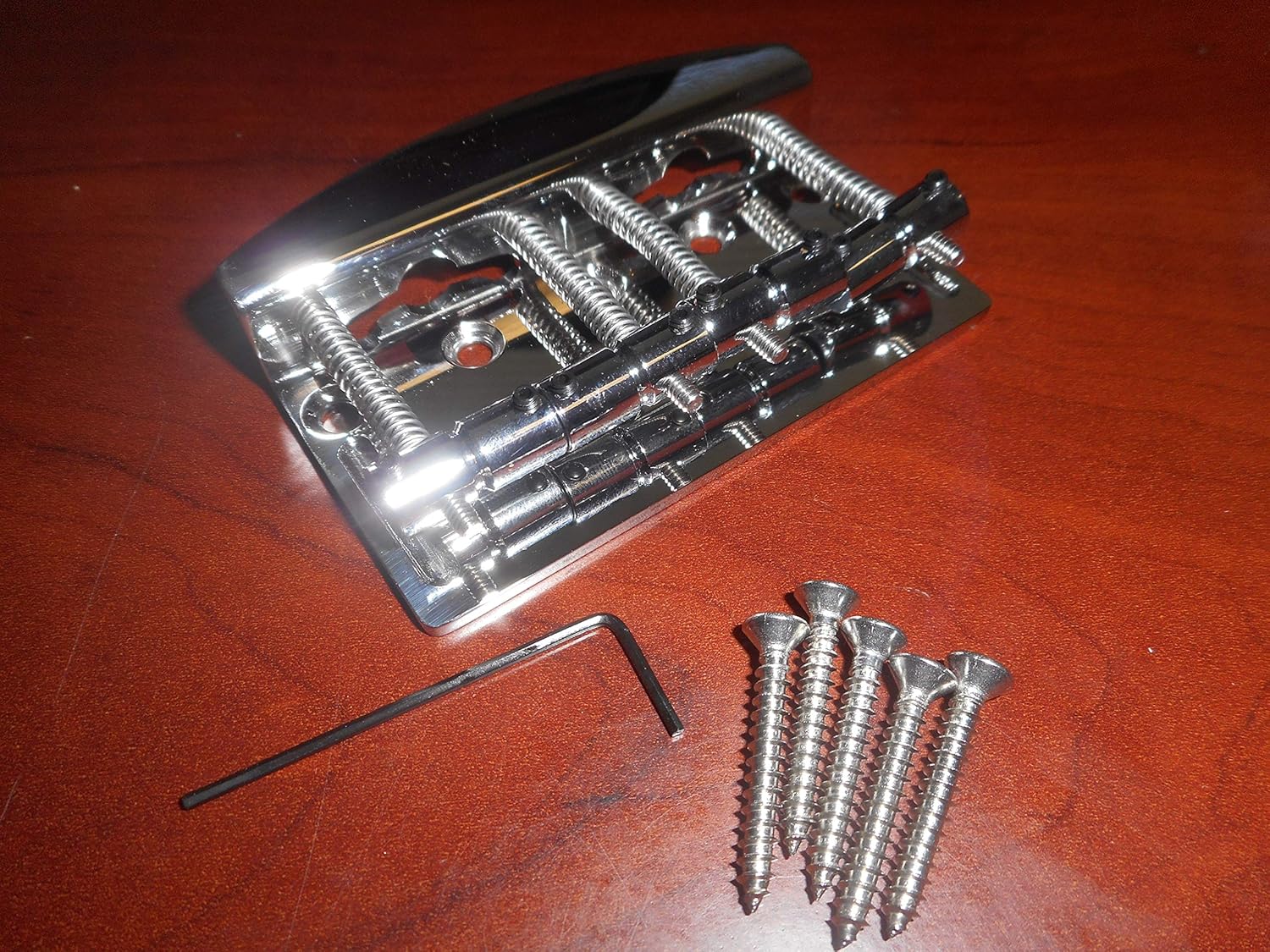 Hipshot 4-String Vintage Bass Bridge, Stainless Steel - .750