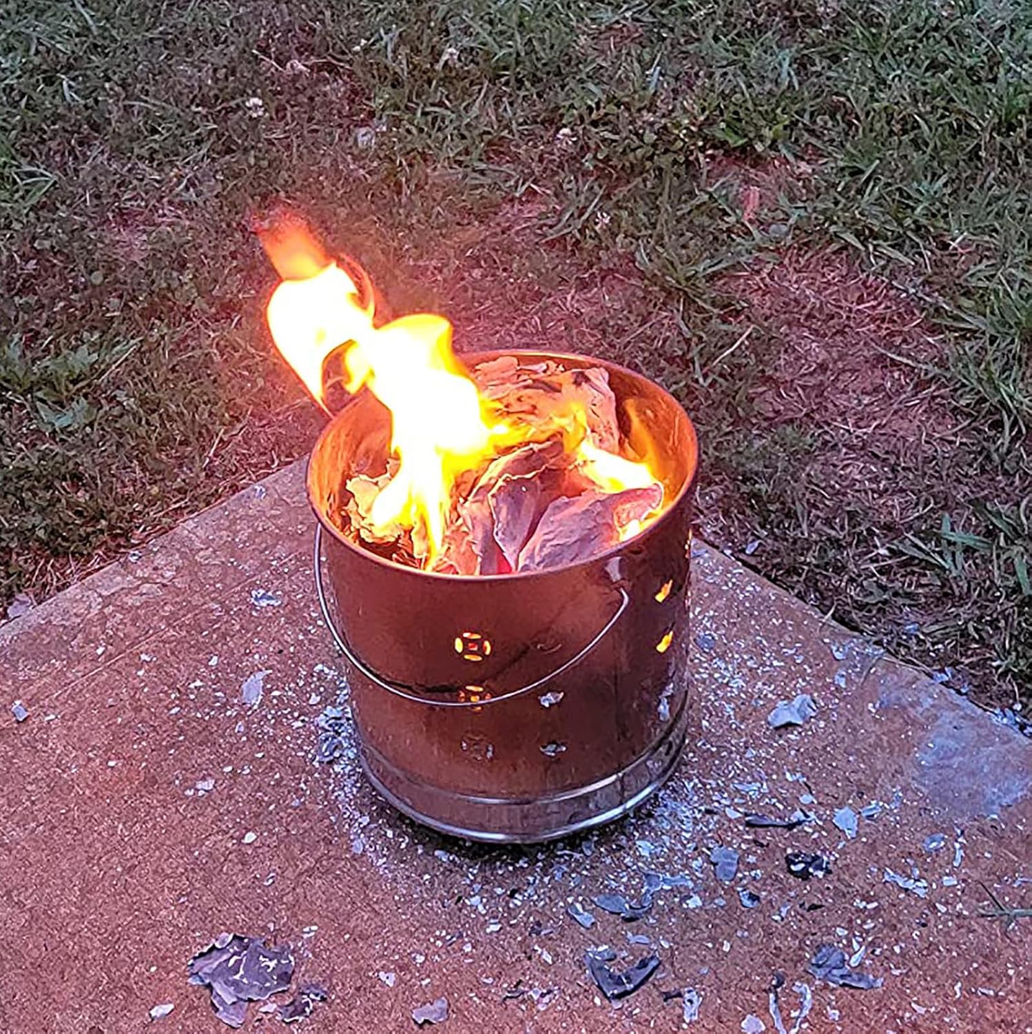 Stainless Steel Burn Barre with Bucket,Garden Incinerator Stove with Lid and Handle,Outdoor Smokeless Firepit,Burn Barrels for Outside for Paper Leaf Trash Wood