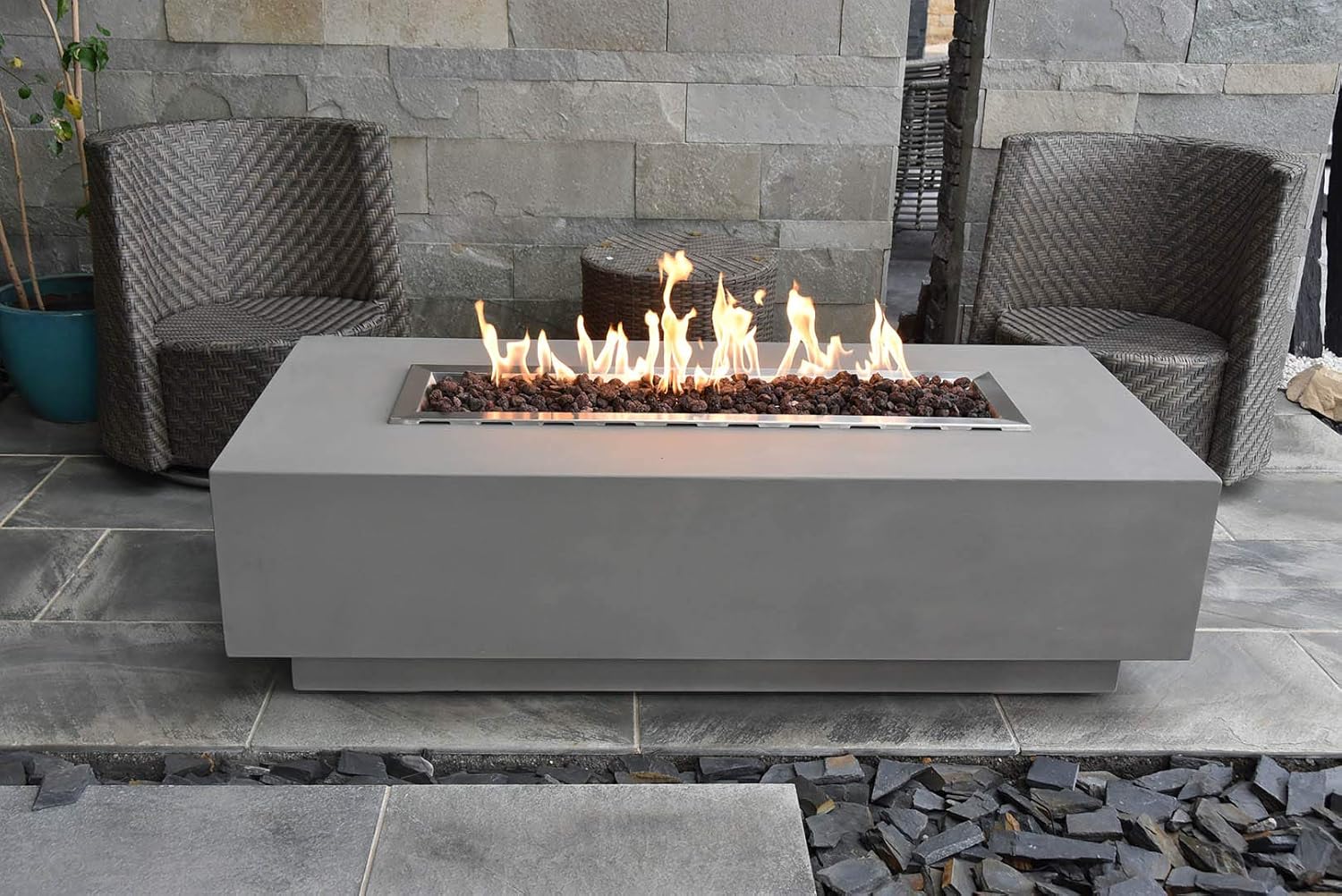 Elementi Granville Concrete Fire Table Natural Gas Outdoor Fire Pit Concret Patio Fireplaces Garden Furniture (Light Grey)