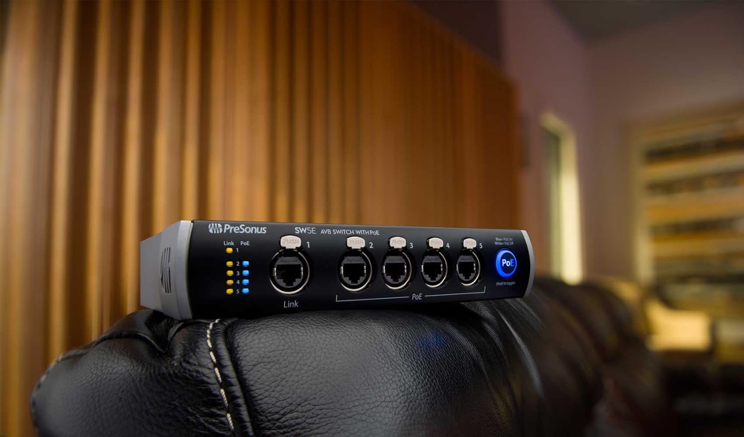 PRESONUS SW5E 5-Port AVB Switch w/PoE, Rack Mountable+Headphones+(2) Mics+Cases