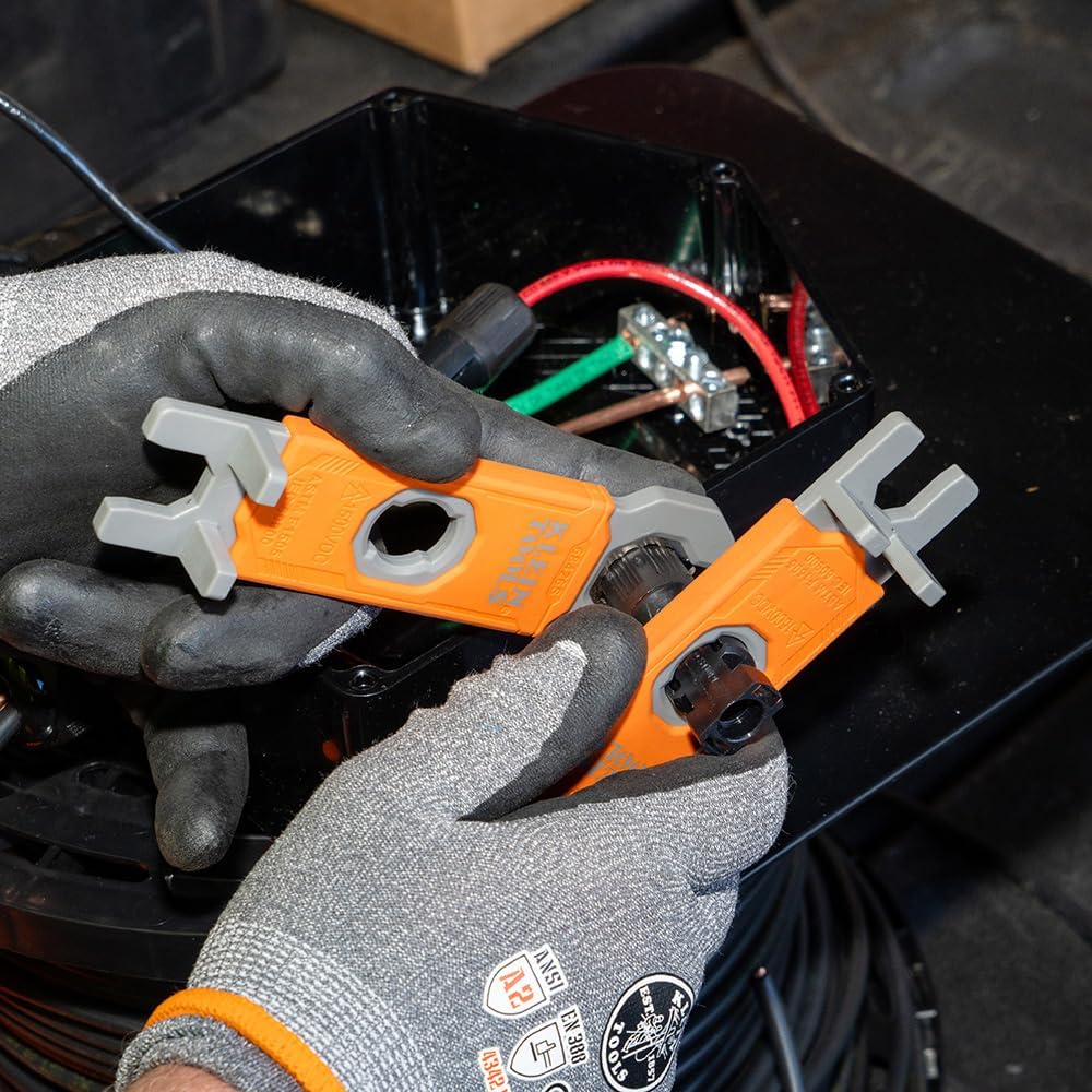 Klein Tools 92919SEP Solar Tool Set with Cutter, Stripper, Crimper, Wrenches and PV Connectors for Solar Panel Cable Assembly and Installation