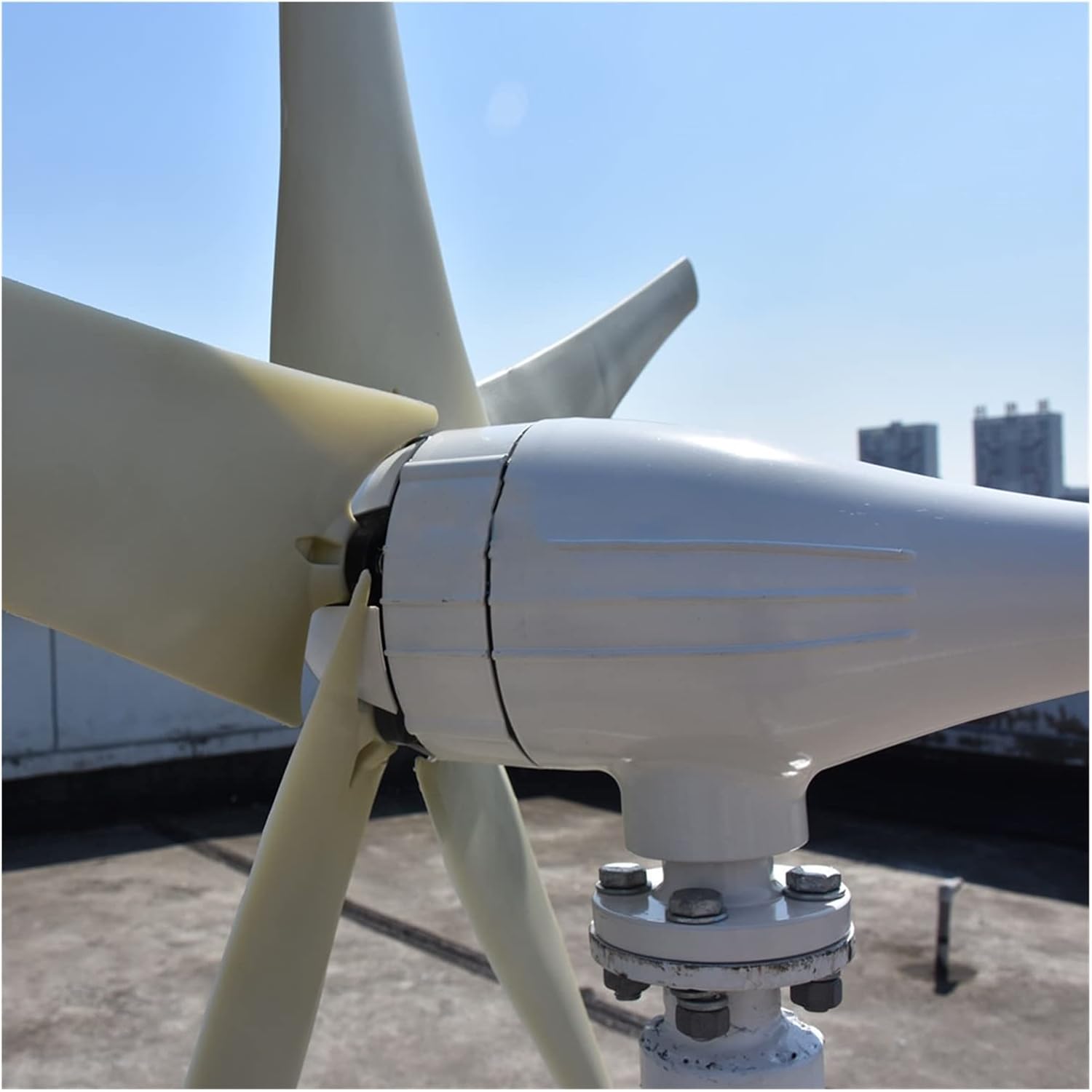Industrial Wind Turbine Generator Wind Turbine Generator Windwill 600W 800W 12V 24V with 3 Blades 5 Blades MPPT PWM Controller for Homeuse Solar and Wind Power Parts(Red,12V_800W 5 Blades)
