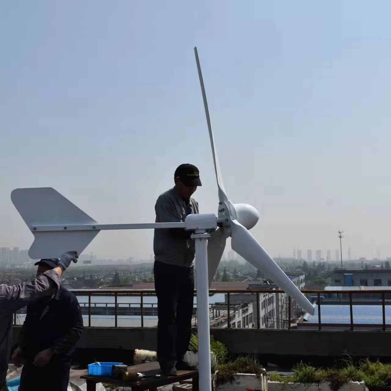 5000W 48V AC Horizontal Wind Turbine 5KW Wind Power Generator Kits 3 Blades 1.6M On Grid/Off Grid Wind Turbines Windmill High Efficiency for Home Industrial Marine RV Farm (No Pole)