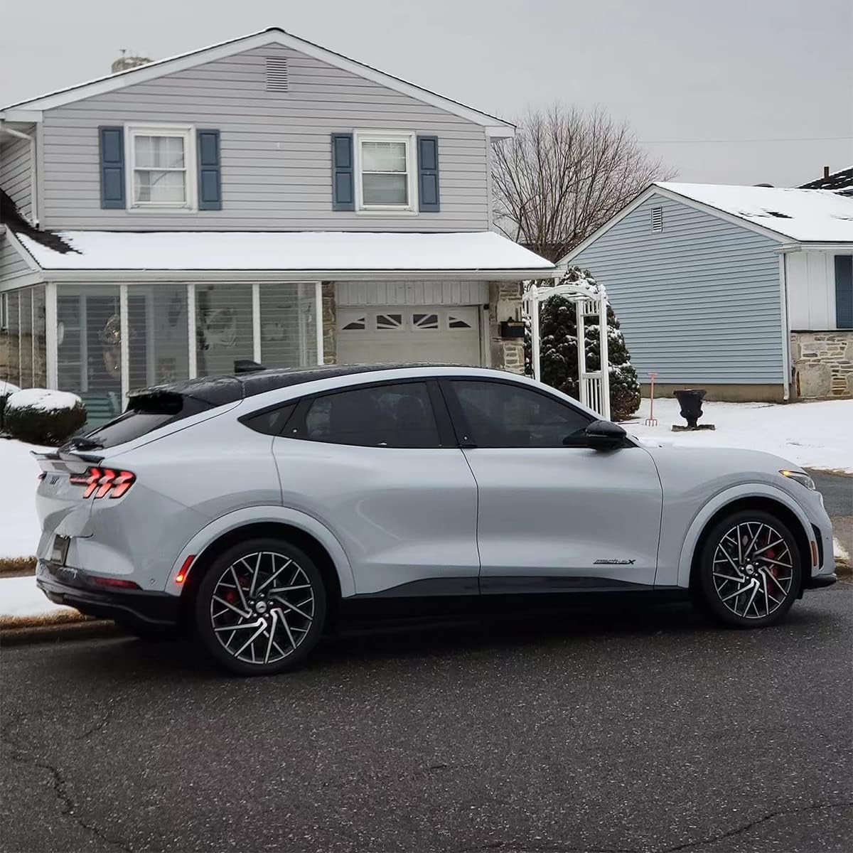 AOSKonology Rear Spoiler Trunk Spoiler Wing Compatible with Mustang Mach E 2021 2022 2023 2024 2025 Exterior Accessories (V2 Carbon Fiber)