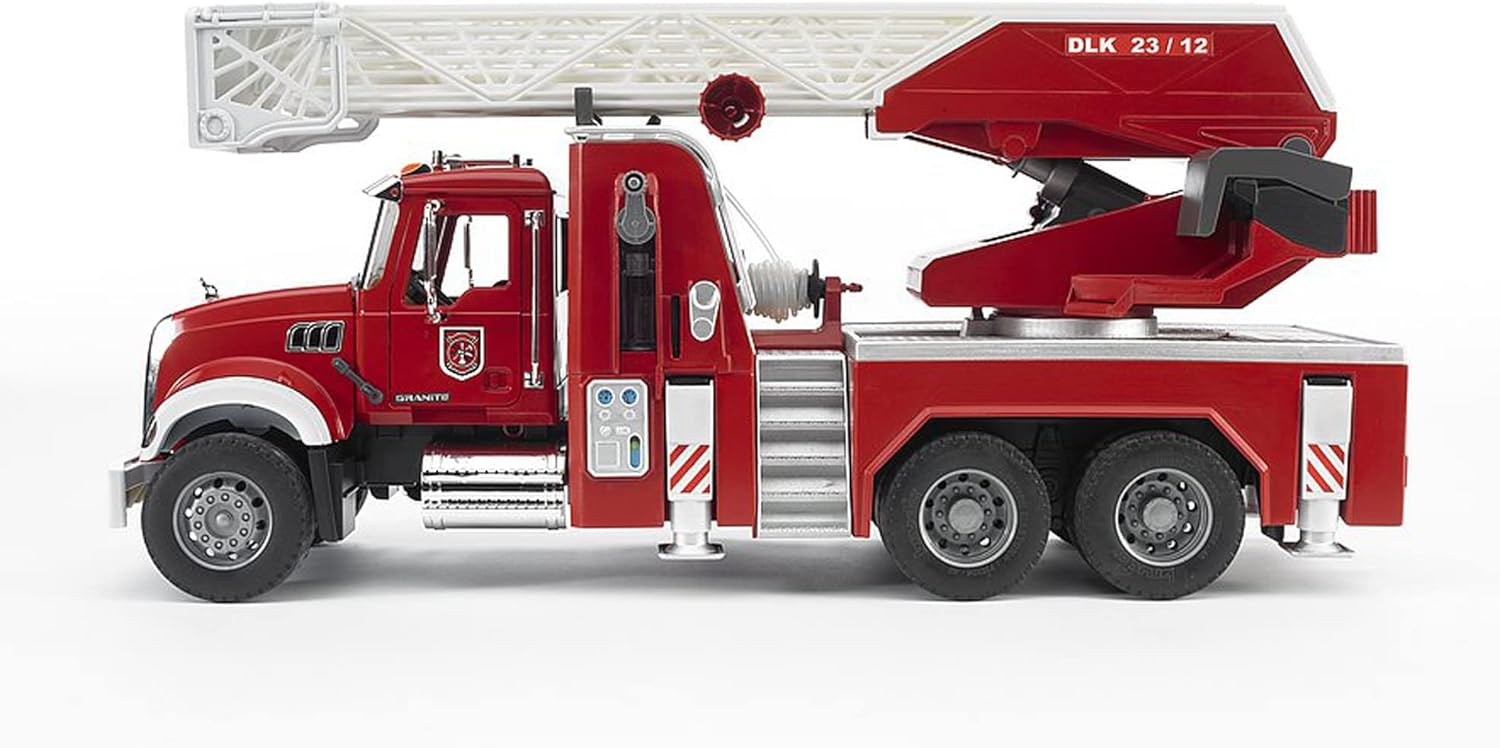 MACK Granite Fire engine with Water pump