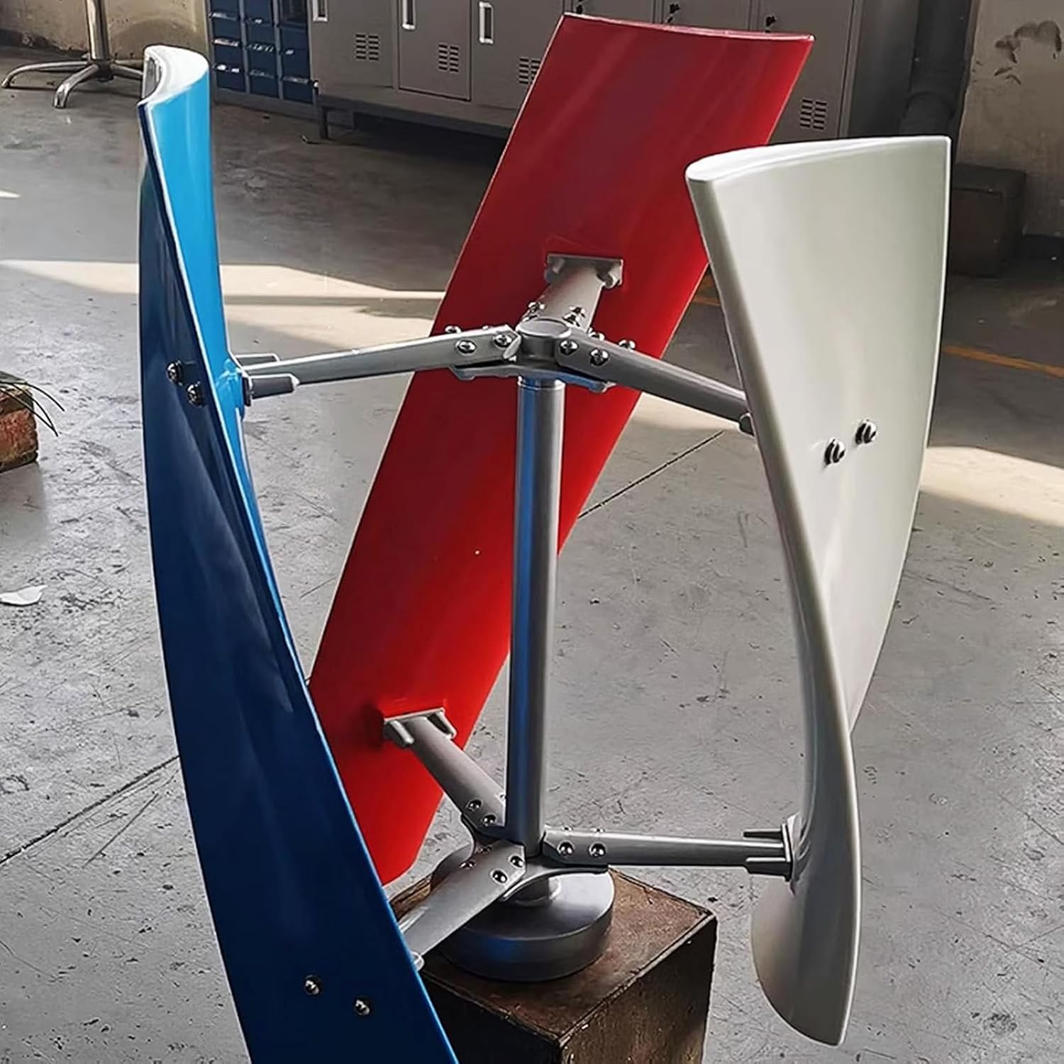 3000W Vertical Wind Turbine Generator 12V/24V/48V with 3 Blades & Controller for Boats, Homes, Gazebos & Chalets,Low Noise 24V