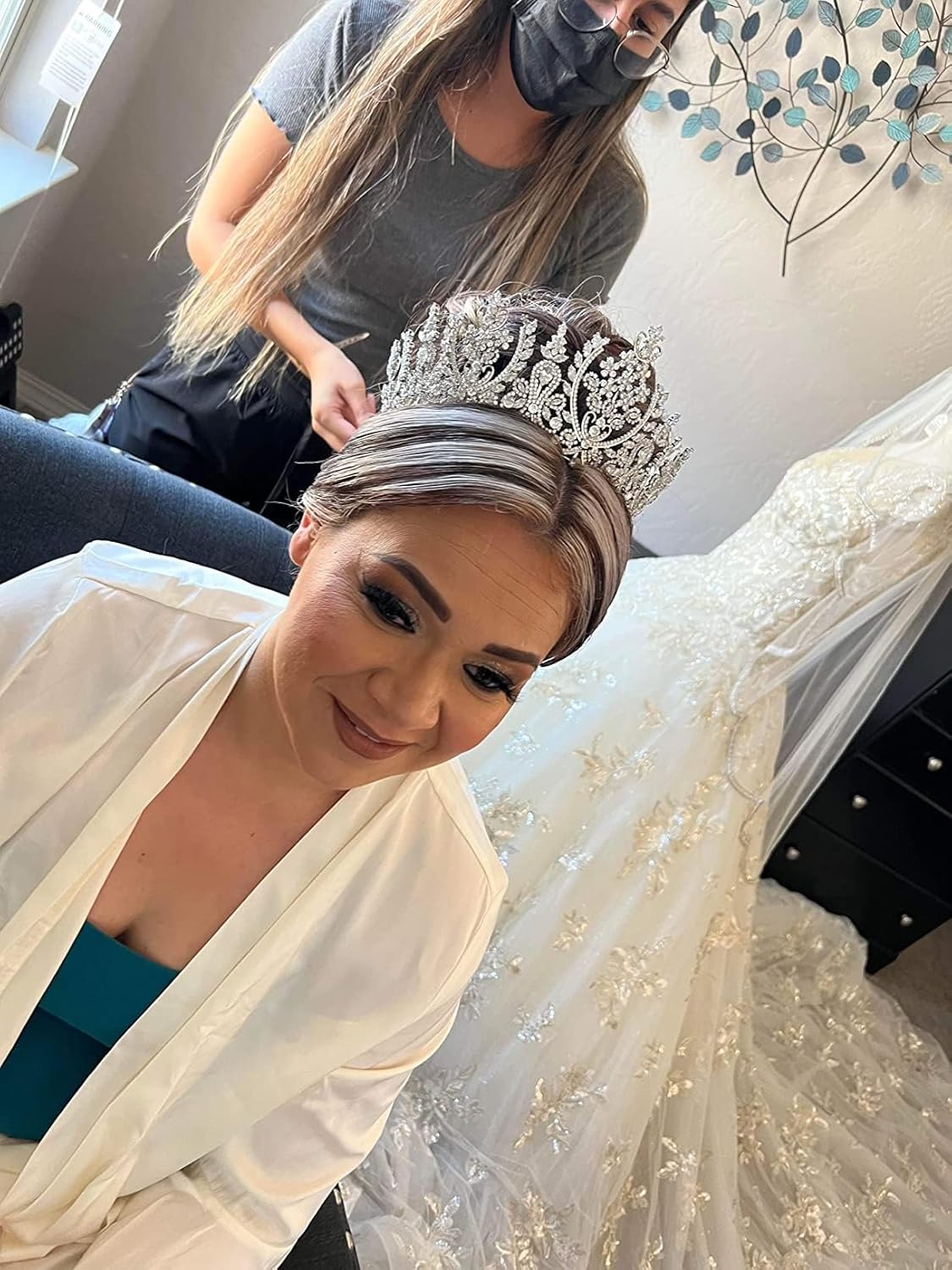 Jorsnovs Luxury Cubic Zirconia Saudi Arabia Big Tiaras CZ Zircon Tall Crowns Royal Hair Jewelry Accessories Wedding Birthday Party Headband Gift for Women