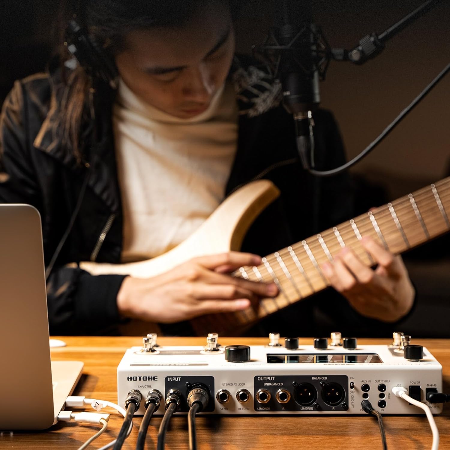 HOTONE Multi-Effects Pedal Dual Effect Chains with FX Loop MIDI I/O Stereo OTG USB Audio Interface Touch Screen Ampero II Stage(Include 10 PCS Additional Footswitch Toppers By VOLKTONE)