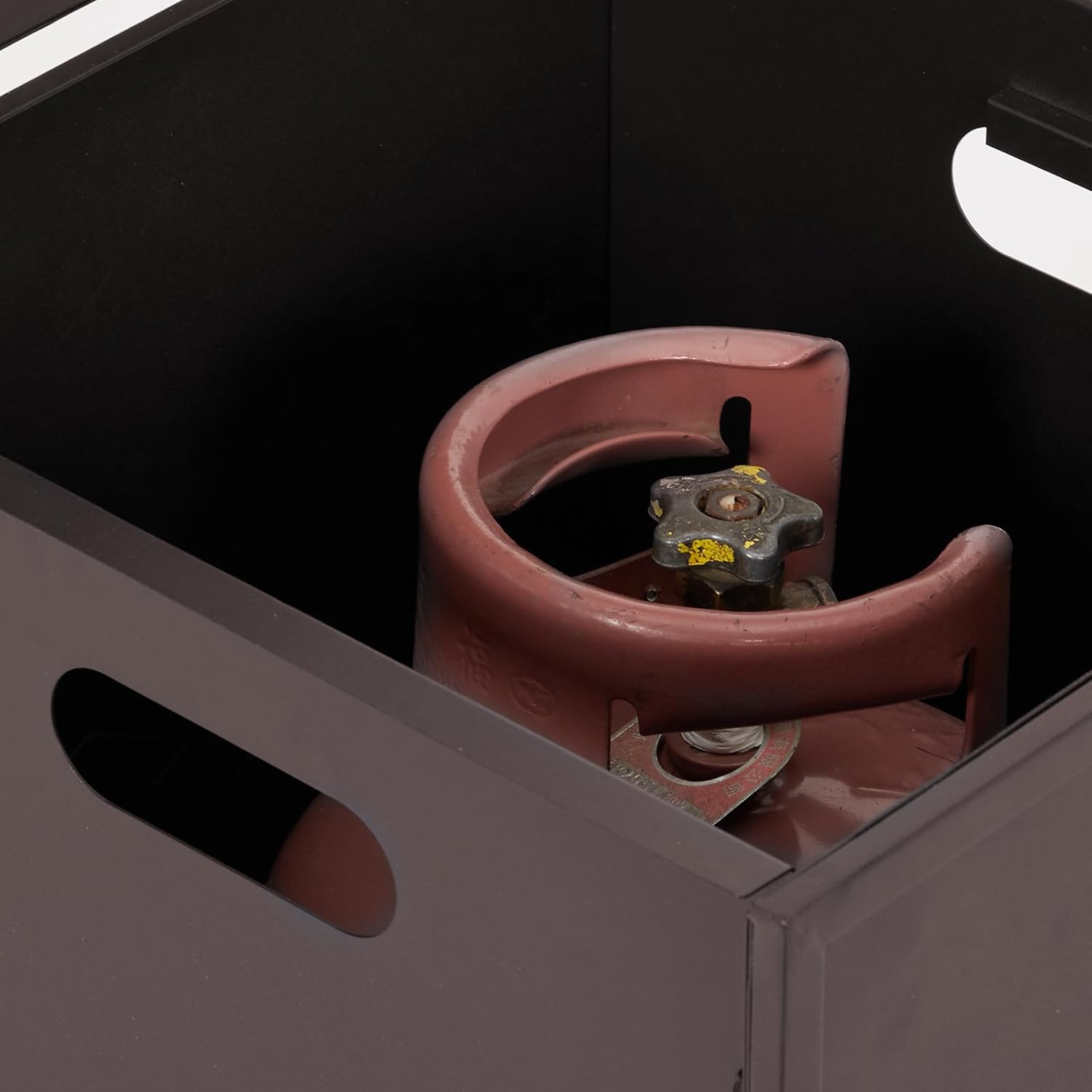 Propane Tank Cover Table, 16-inch Hideaway Table for Gas Fire Pits for 20 lbs Propane Tank Outdoor Gas Tank Storage Side Table for Gas Fire Pit Gas Grill Griddle Propane Stoves (Brown)