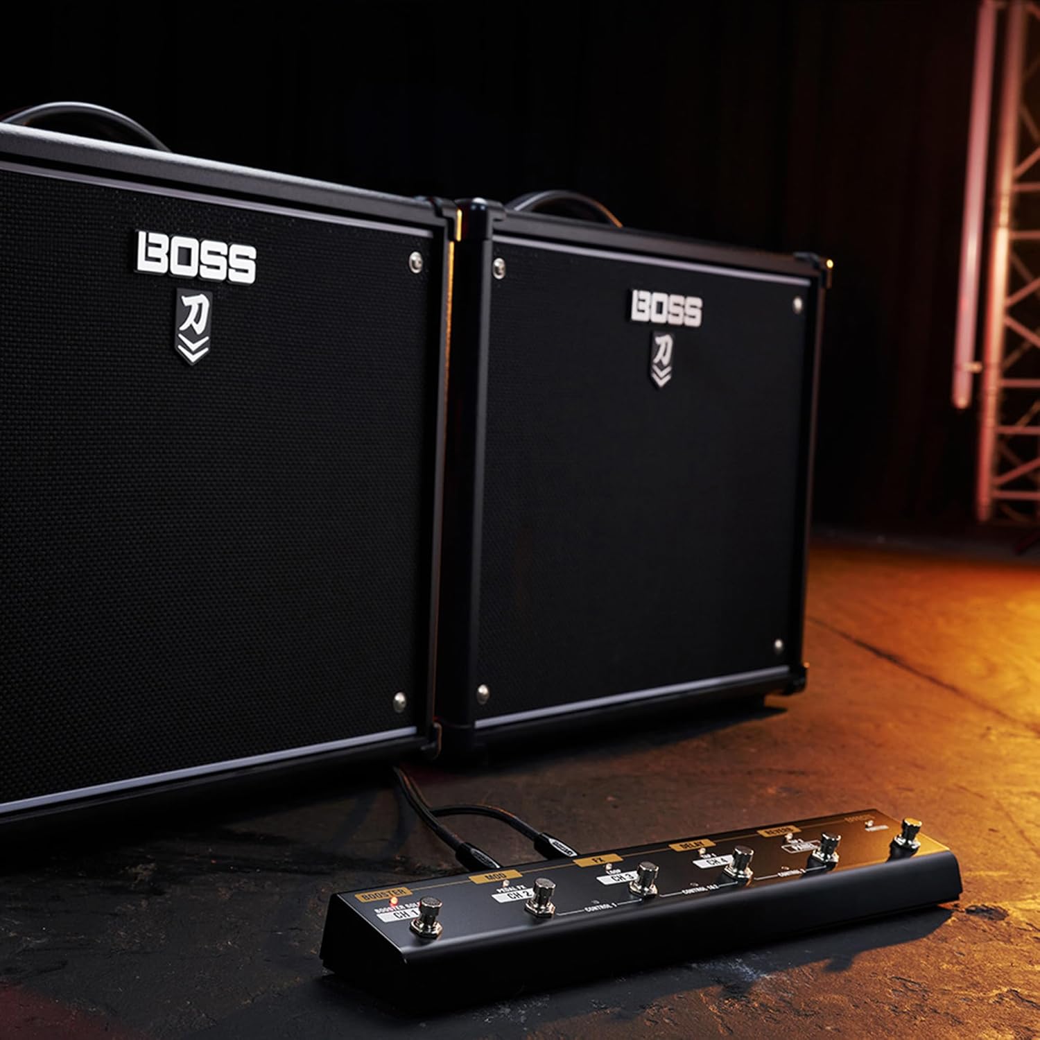 Boss GA-FC-EX Foot Controller Bundle with Gearlux Instrument Cable, Patch Cable, Picks, and Austin Bazaar Polishing Cloth