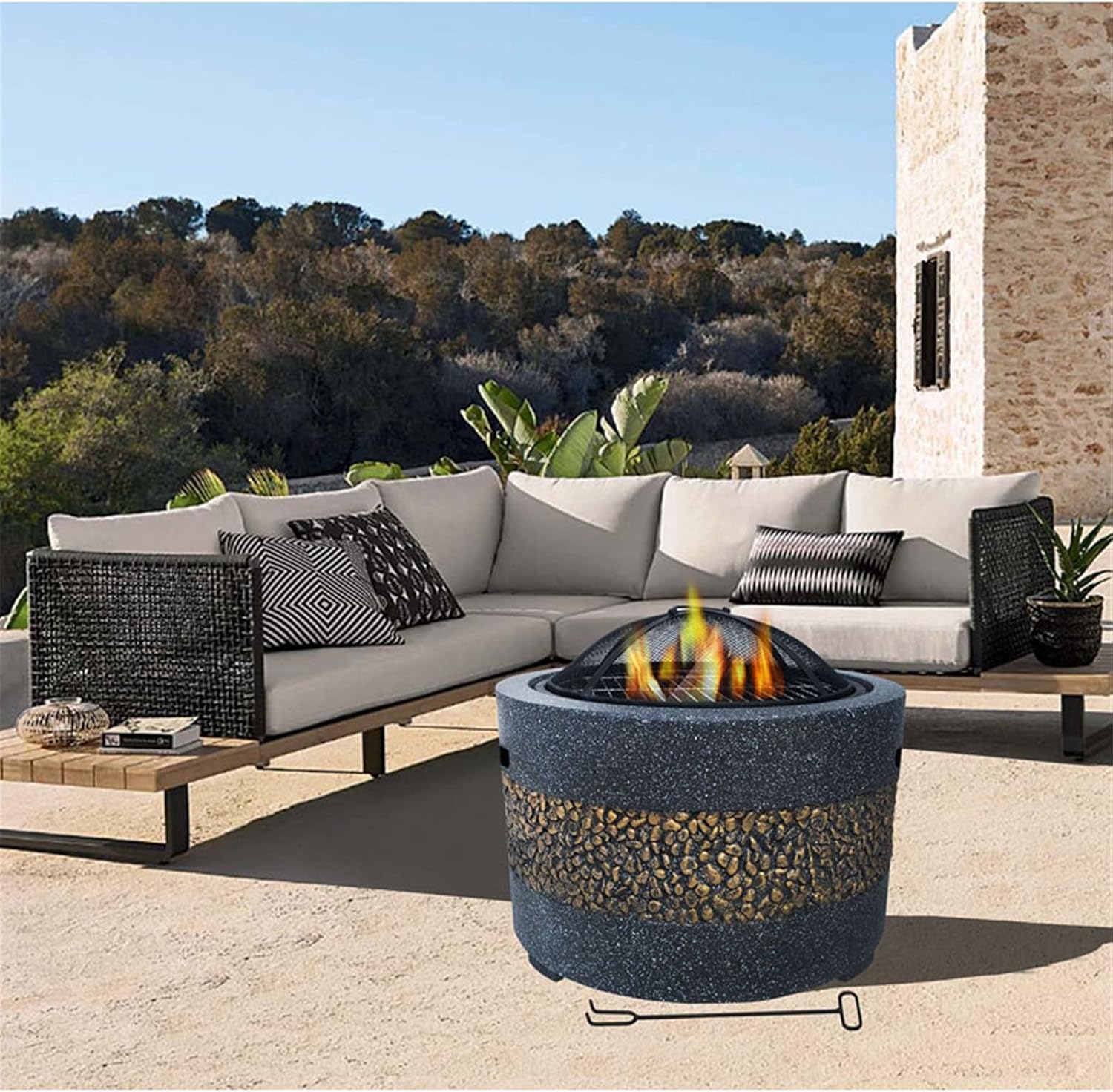 Outdoor Fire Brazier Outdoor Party Courtyard Garden Villa Charcoal Roasting Stove Barbecue Grill Household BBQ Fire Pit Easy to Use (Color : Black Size : 55.5x55.5x46cm) (Black 55.5x55.5x46cm)