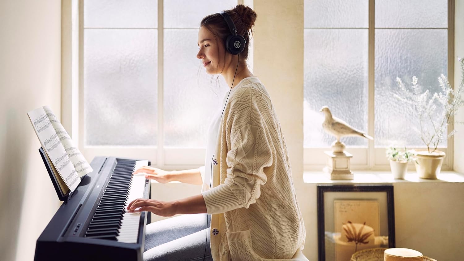 Yamaha 88-Key Weighted Portable Digital Piano Keyboard with Music Rest, Sustain Foot Switch, Built-in Speakers, USB Connectivity, Black (P45B)