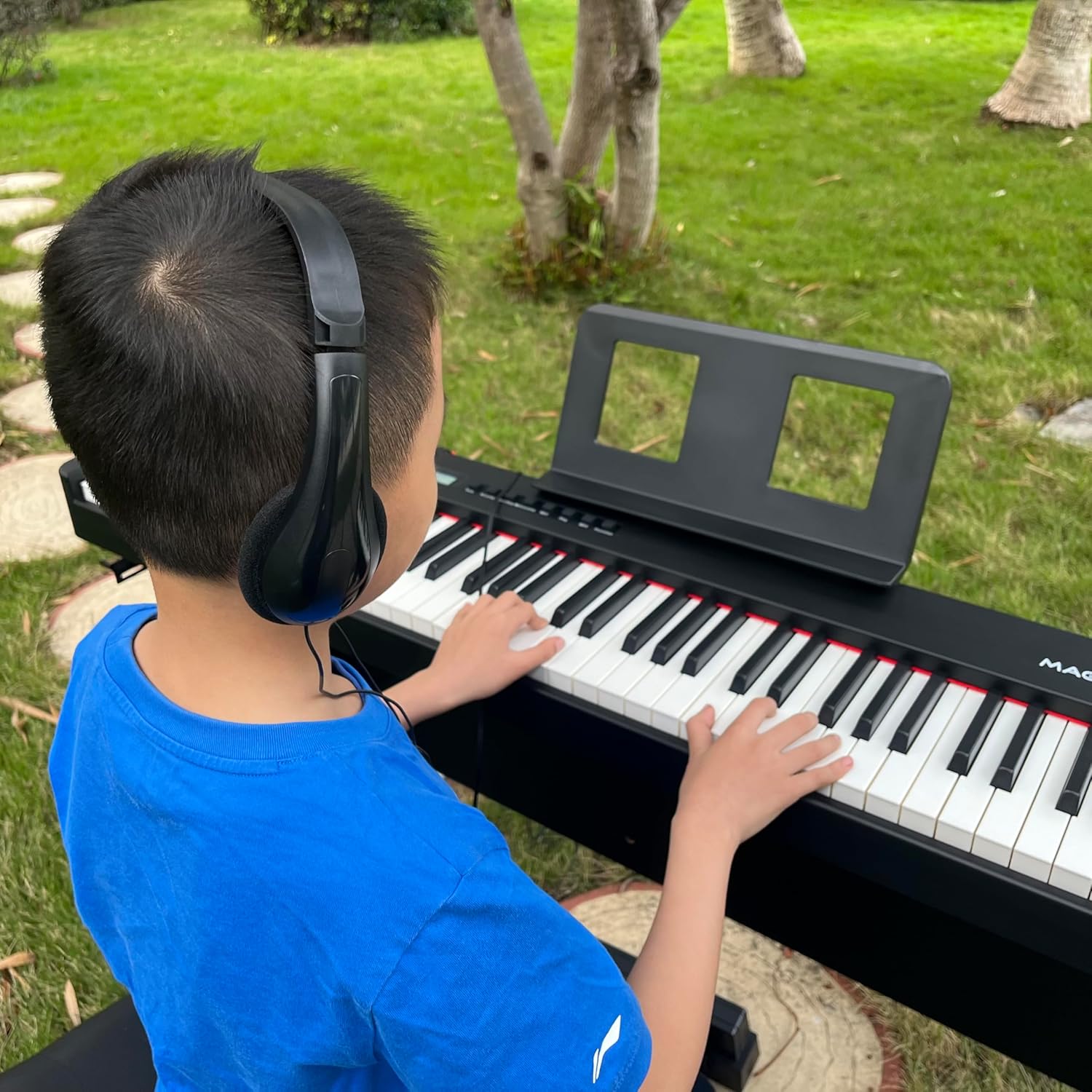 88 key Weighted Keyboard Piano,Digital Piano with 88 key Graded Hammer Action Keys,Full Size with Stand, French Dream Sound Chip,Triple Pedals,Stand,Adapter.25Wx2 Speakers, USB/MIDI(BLACK)