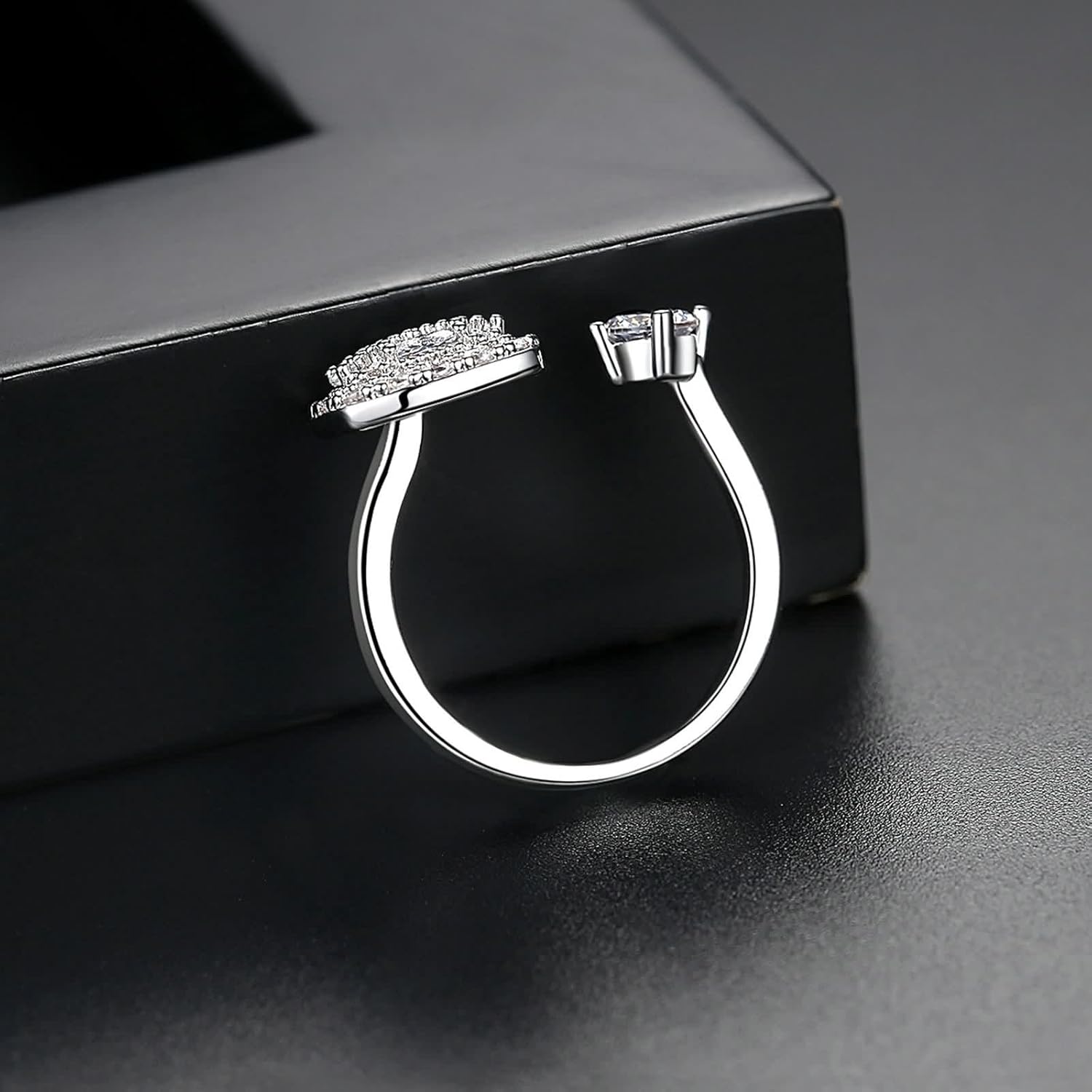 14 K White Gold Rings for Women, Engagement Ring Moissanite Classic Silver Band for Fiancée