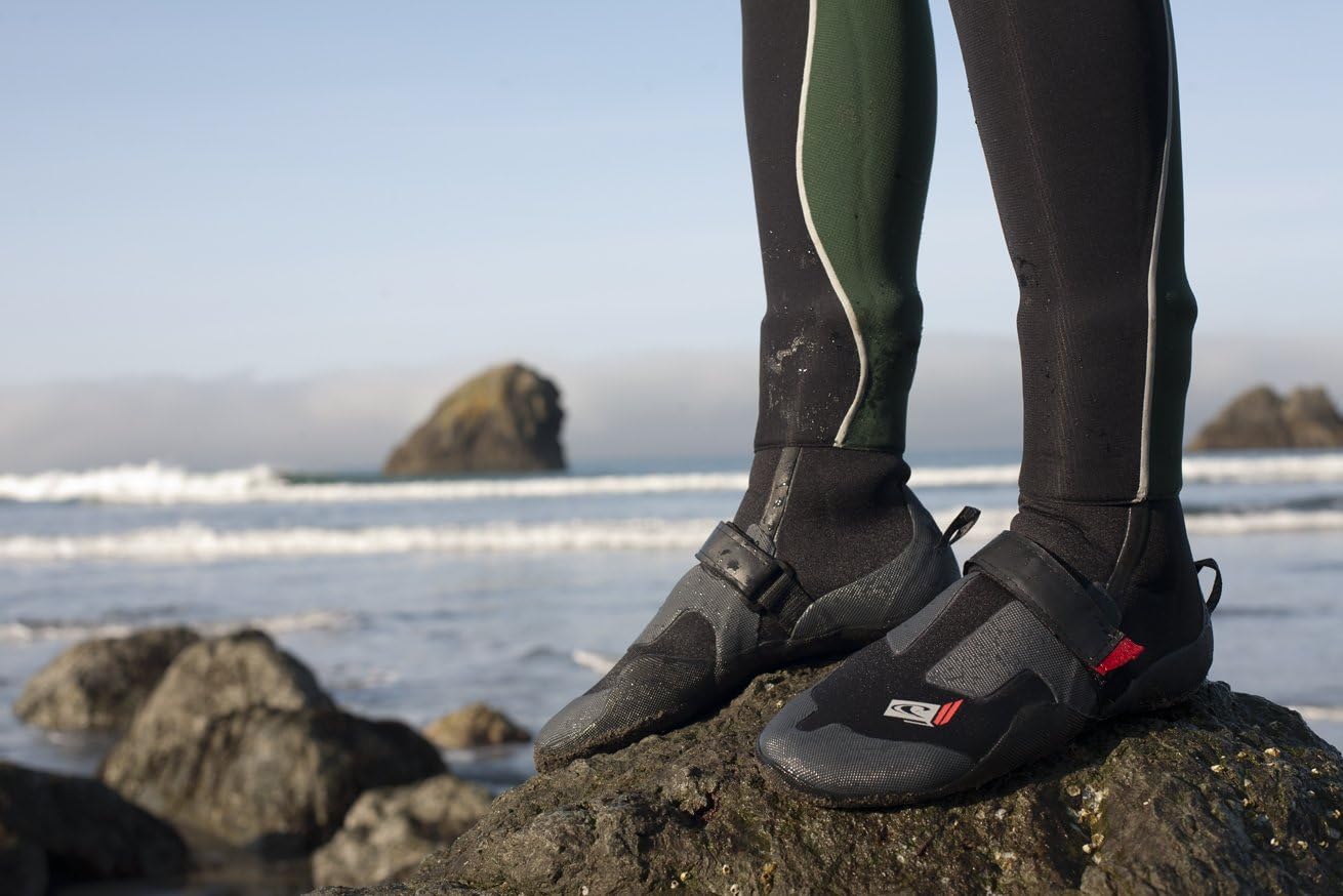 O'Neill Heat 5mm Round Toe Neoprene Boot with Textured Rubber Sole for Cold Water Surfing, Paddleboarding, Snorkeling