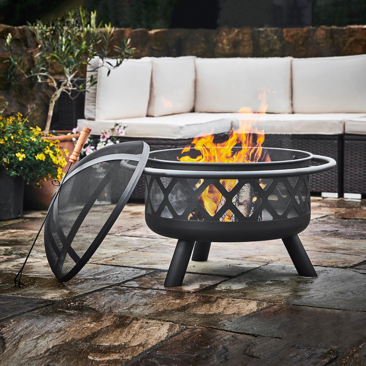 Teamson Home Round Steel Outdoor Fire Pit Outside Wood Burning Firepit Bonfire with Firebowl, Poker, Mesh Screen for Patio Garden Backyard BBQ, 30 Inch, Black