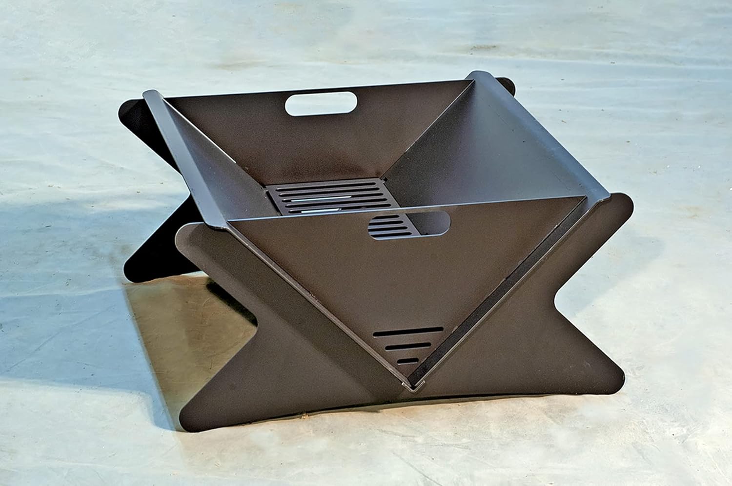 Pilot Rock Gauge Steel Portable Fire Pit - Made in USA