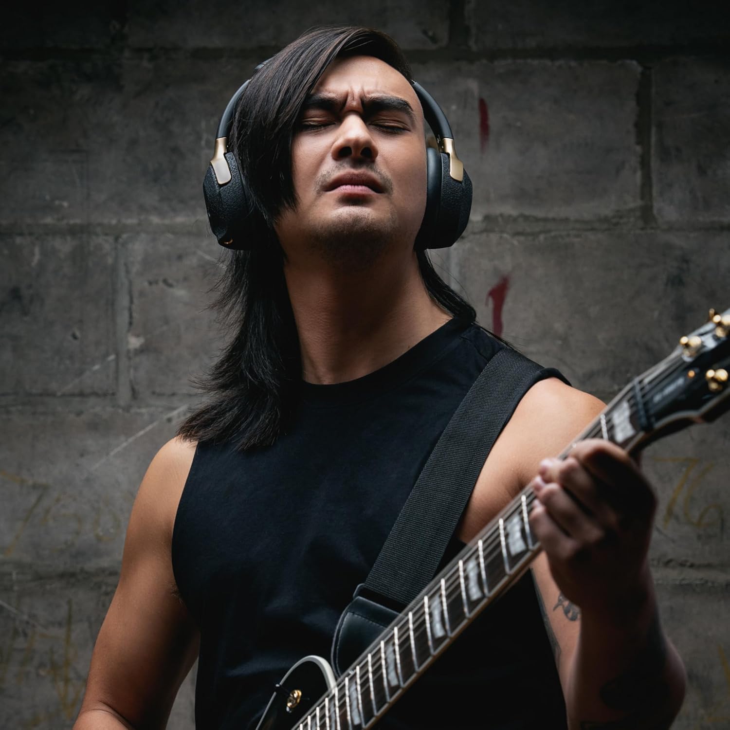 Positive Grid Spark NEO Wireless Guitar Headphone Amp & AI-Powered Guitar Rig with Custom Audio Drivers, Noise-Isolation, Bluetooth Streaming & Smart App for Electric, Acoustic and Bass Guitar