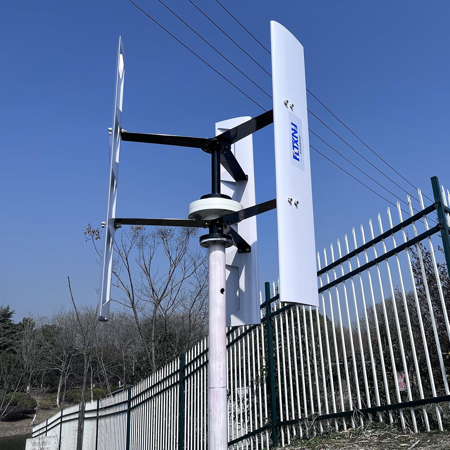 Vertical Axis Wind Turbine VAWT 3 Blades 800W 24V Wind Power Generator Home Garden Farm Off Grid System Kits Low Noise Wind Generators with MPPT Charge Controller