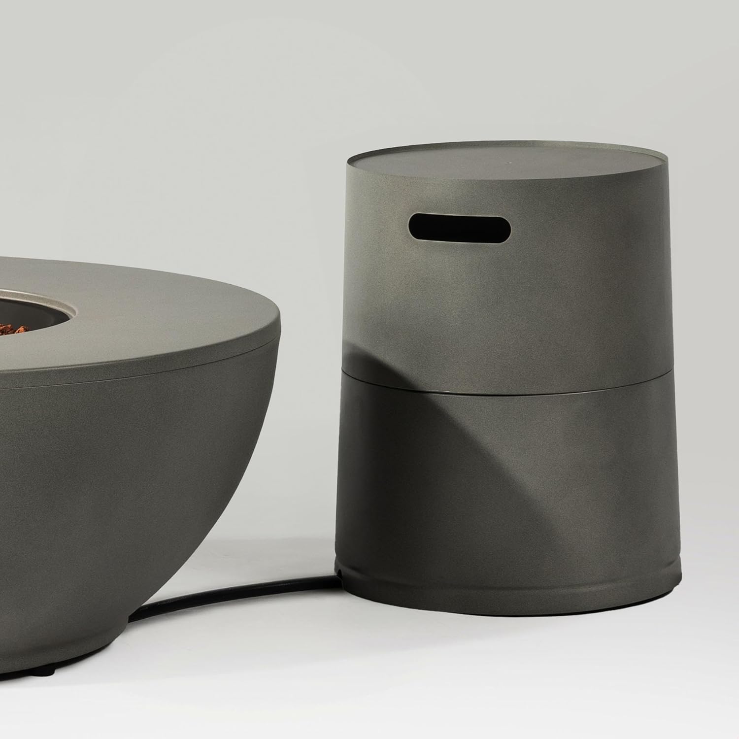 GDFStudio Propane Tank Cover Outdoor Iron Tank Holder Round Tank Storage Hideaway Side Table with Handles for Fire Pits Gas Tank Holder Storage Gas Bottle Cover, Gray