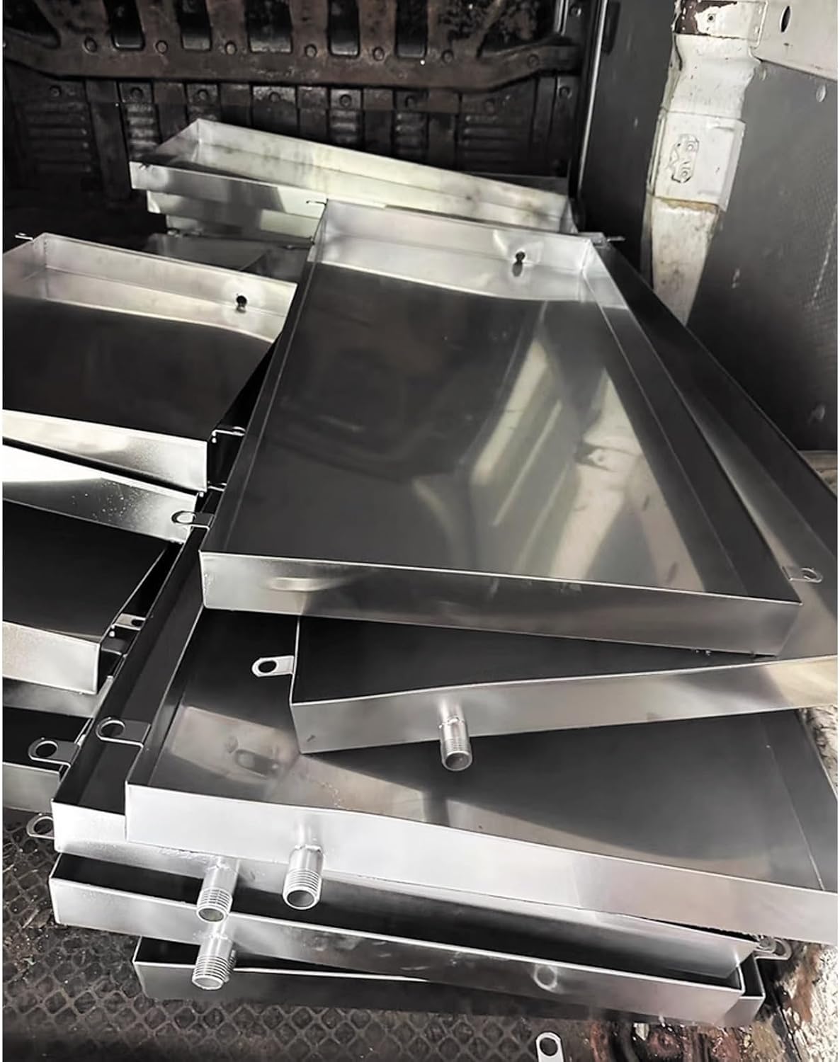 Air Conditioner Tray Drip pan With Hose Suitable for Drainage Solutions in air Conditioning Industrial Equipment and Distribution Stations Bestselling Product(60x120cm (24x47in))