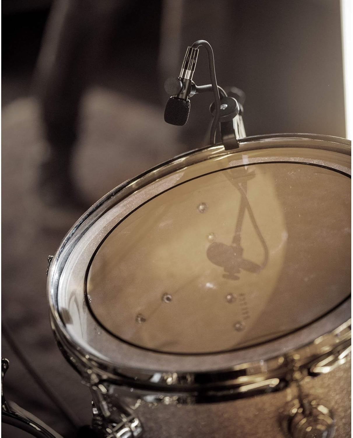 Shure BETA 98AD/C Drum Microphone - Miniature Cardioid Condenser Mic with RPM626 in-Line Preamplifier, A98D Drum Mount for Secure Placement and C98D 15' Cable - Ideal for Snares, Toms and Percussion