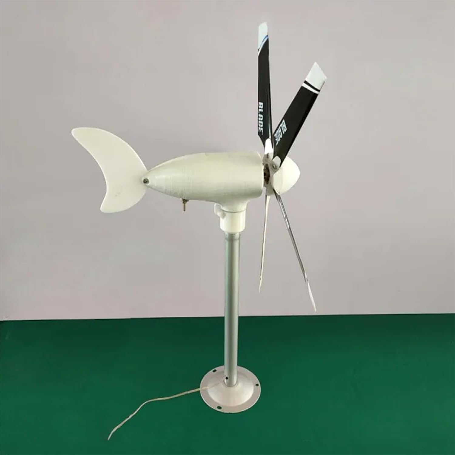 DIY 5-Blade Micro Wind Turbine Three-Phase Permanent Magnet Brushless Wind Turbine Model DIY Windmill White Outdoor