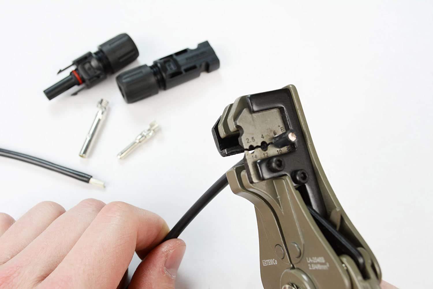 TEMCo 10 AWG/Gauge Solar Cable - Made in The USA 250 Feet Red (Variety of Lengths Available)