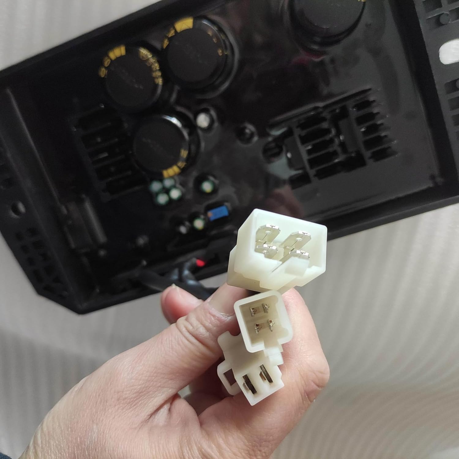 Tt93-5 Avr Fit for Lihua Regulator Three Plugs 10 Wires Three Phase Generator Part