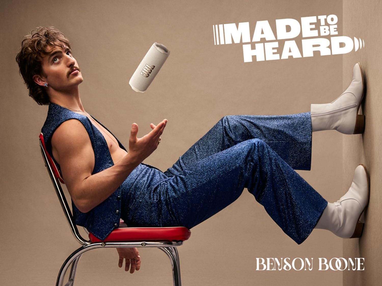 JBL Flip 7 - Portable Waterproof and Drop-Proof Speaker, Bold JBL Pro Sound with AI Sound Boost, 16Hrs of Playtime, and PushLock System with Interchangeable Accessories (Black)