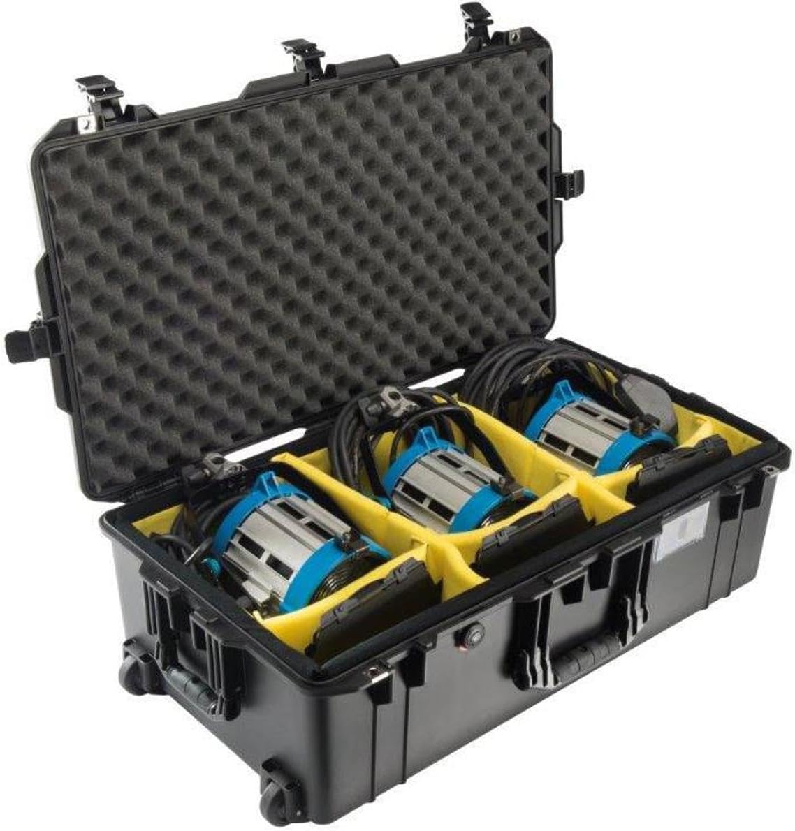 Pelican Air 1615 Case With Padded Dividers (Black)